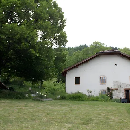 Bed & Breakfast Chez Louve Bleue Hotonnes