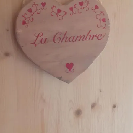 Bed & Breakfast Chez Louve Bleue