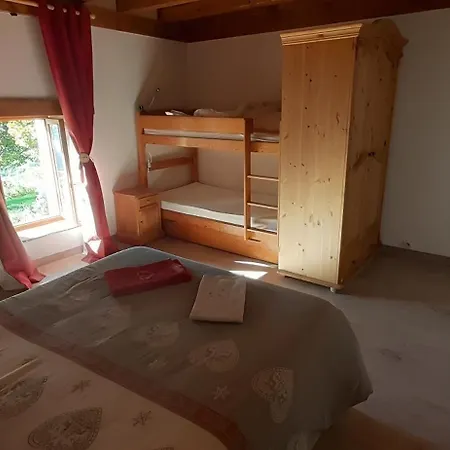 Bed & Breakfast Chez Louve Bleue *
