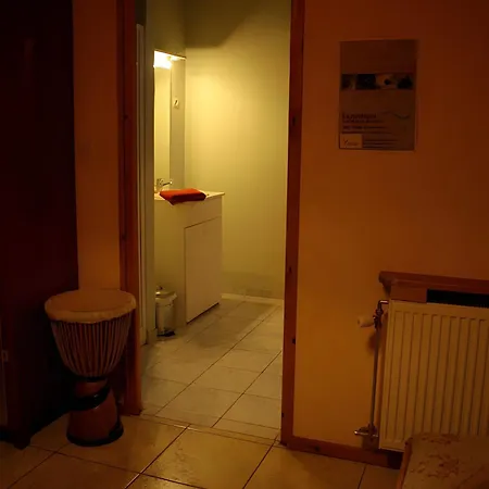 Chez Louve Bleue Bed & Breakfast Hotonnes